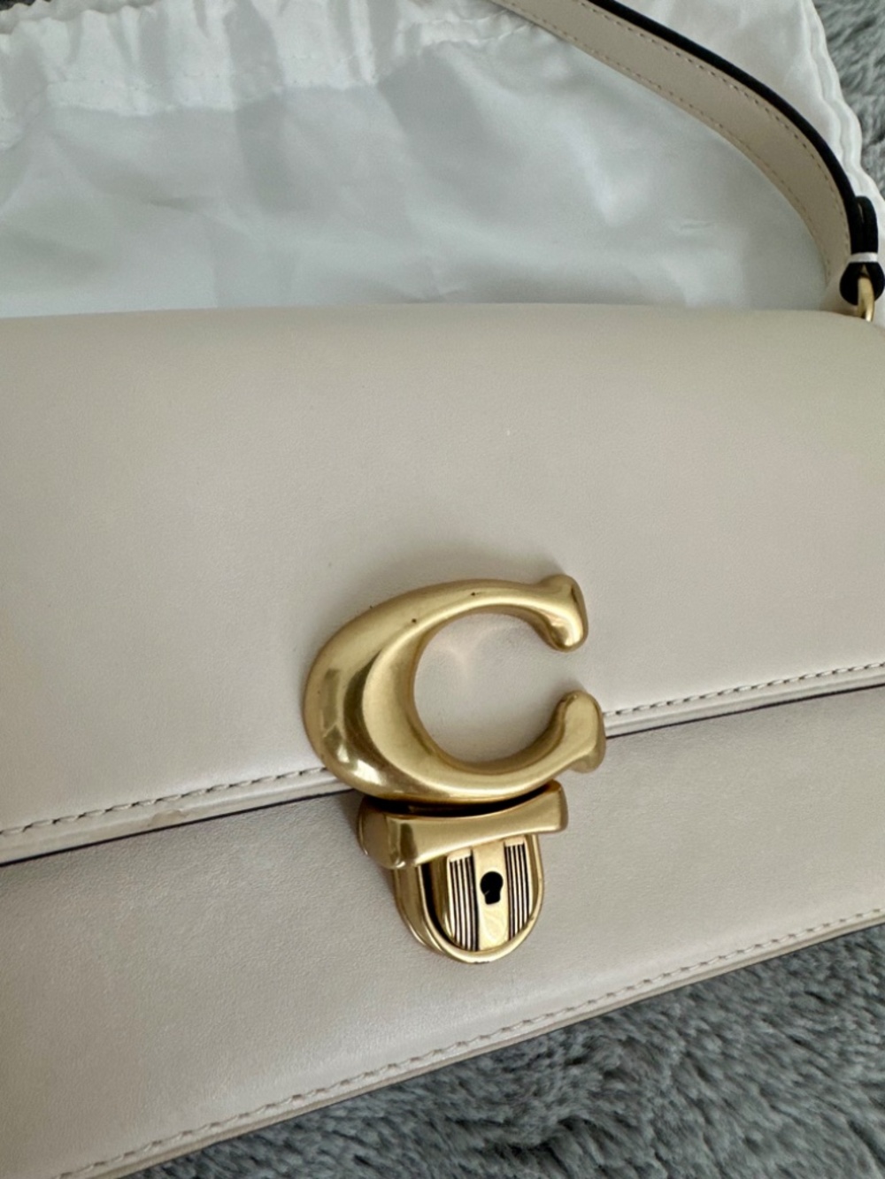Coach Studio 20 Shoulder Bag in White/Chalk with Gold-Tone Hardware - Picture 3 of 8